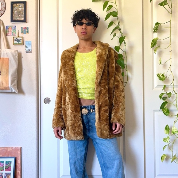 Y2K Camel Brown Faux Fur Coat - Picture 3 of 8